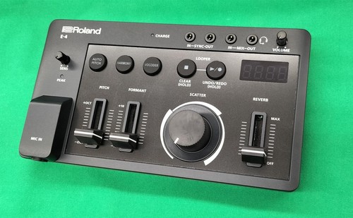 Roland model 4 - model, e-4