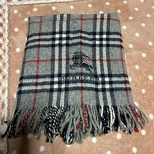 Stola Burberry grigia a quadri