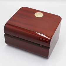 Scatola per orologio in legno