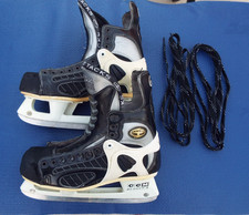 Pattini da hockey su ghiaccio