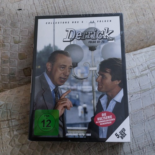 Derrick collectors box - box, 5