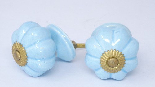 Coppia pomelli per - , armadio