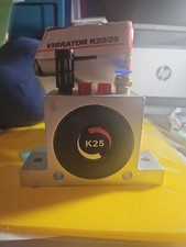 Vibratore pneumatico a sfera