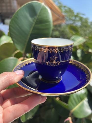 Tasse soucoupe en - tasse, et