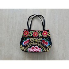 Piccola borsa boho ricamata