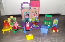 PEPPA PIG TOY LOT  PLAYSET