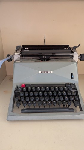 Macchina scrivere olivetti - macchina, da