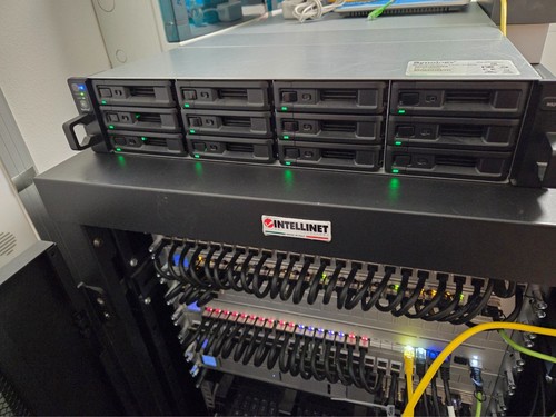 Synology rackstation rs2416 - synology,