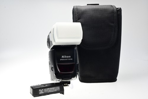 Nikon 800 speedlight flash - sb-800,