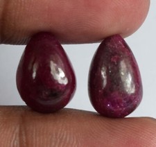 Naturale Pera Cabochon Madagascar Rubino Gemma Paio 15.60 KT Certificato Y1985