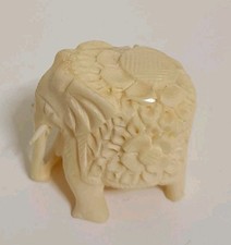 Antica Statuetta in Avorio -