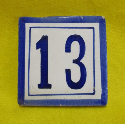 Antica piastrella numero - antica,