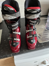 Coppia di scarponi da sci