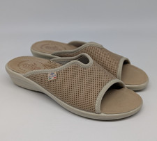 Fly Flot Tan Beige Mesh Slip