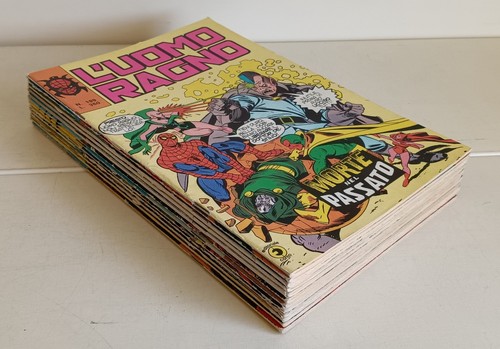 Lotto fumetti uomo ragno - 12,