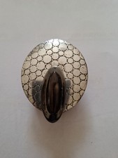 Grande broche aimantée en
