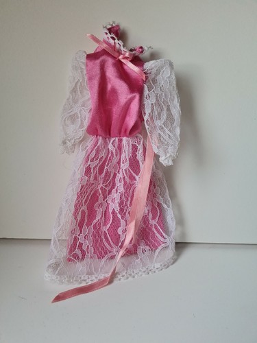 Barbie mattel heart - heart, family