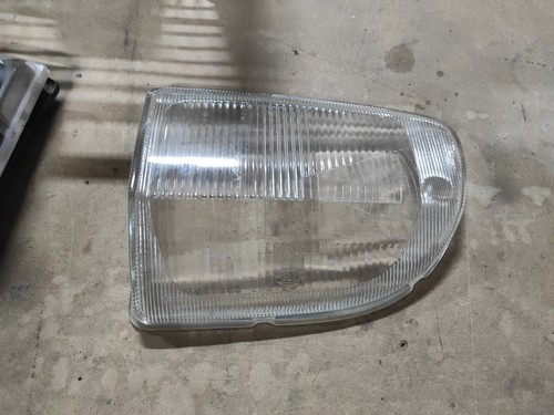 Vendo vetro fanale anteriore - vendo,
