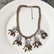 Collana dichiarazione collare