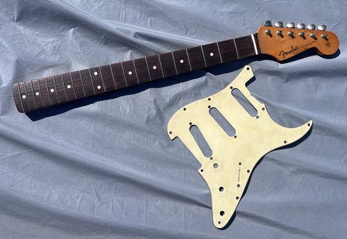 Neck fender licenza - licenza, strat