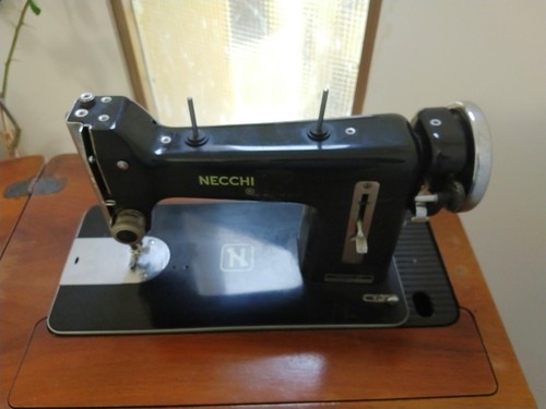 Necchi serie nova - bf, macchina