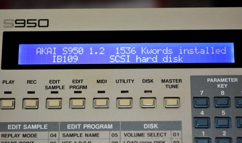 Akai s950 retroilluminazione - akai,