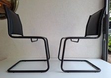 Coppia di sedie nere anni '70