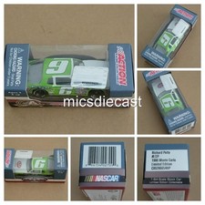 RARO Classics Gold Series 1986 Richard Petty #6 STP trattamento olio MC 1:64 nuovo con scatola