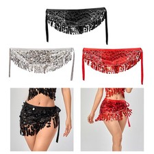 Vestito con sciarpa e catena