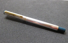 Penna stilografica Parker Rialto argentata con pennino dorato