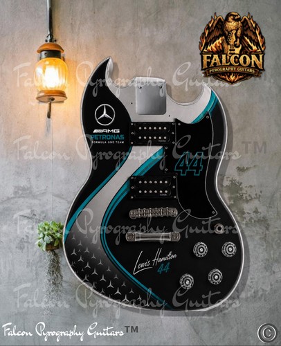 Chitarra elettrica fatta - , a