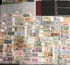 Lotto Banconote N 4 Con Raccoglitore Completo Di Fogli N 30 E Di N 82 Banconote