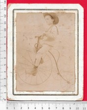 FOTOGRAFIA BAMBINO IN BICICLETTA - BICICLO - FOTO CARTONATA