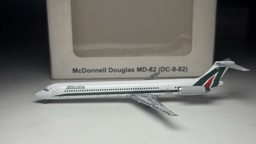 Jet 400 alitalia md - 1:400, md-82