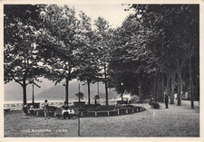 26-49C) CARTOLINA LAGO MAGGIORE LUINO PASSEGGIATA ANIMATA VARESE
