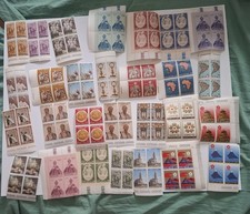 Lotto di 28 quartini di