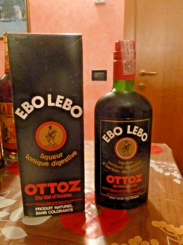Bottiglia con box - ,, lebo
