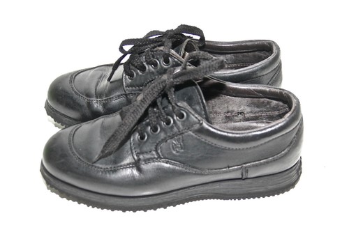 Luxurious black leather - black,