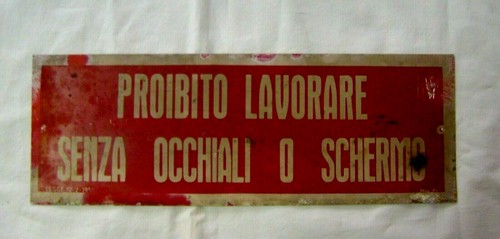 Originale insegna per - 🟡,