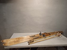 Vecchi Sci In Legno Con