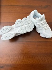 new balance 9060 bianche arrivate con numero sbagliato (38) mai utilizzate NUOVE