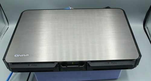 Qnap 210 silenzioso - hs-210, nas