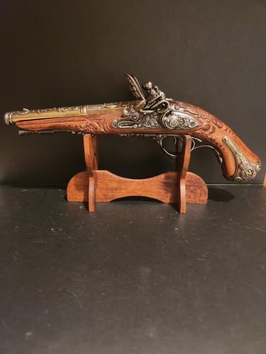 Decorative replica