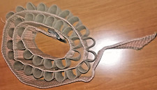 cartuccera caccia  in Cordura marrone a 34 celle e chiusura CAL 12 .