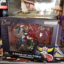 Goldorak UFO statue Scene