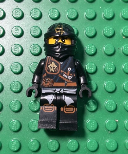 Lego ninjago cole - ninjago, abito