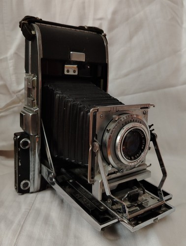 Polaroid land camera 110 - polaroid,