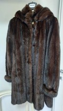 Cappotto in pelliccia di visone nero a pelo intero "SAGA MINK"