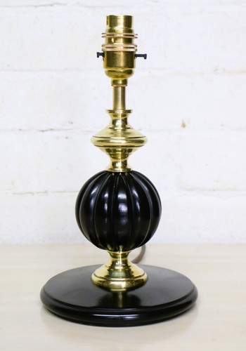 Lampada tavolo una - tavolo,