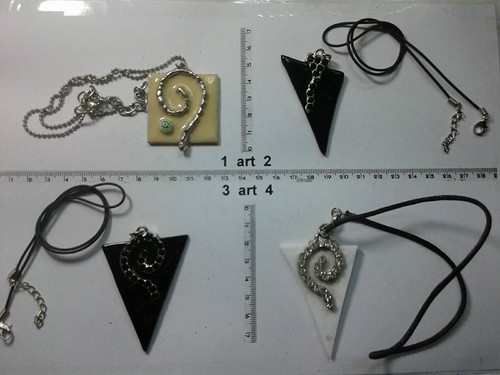 Collana ciondolo murrine - e,